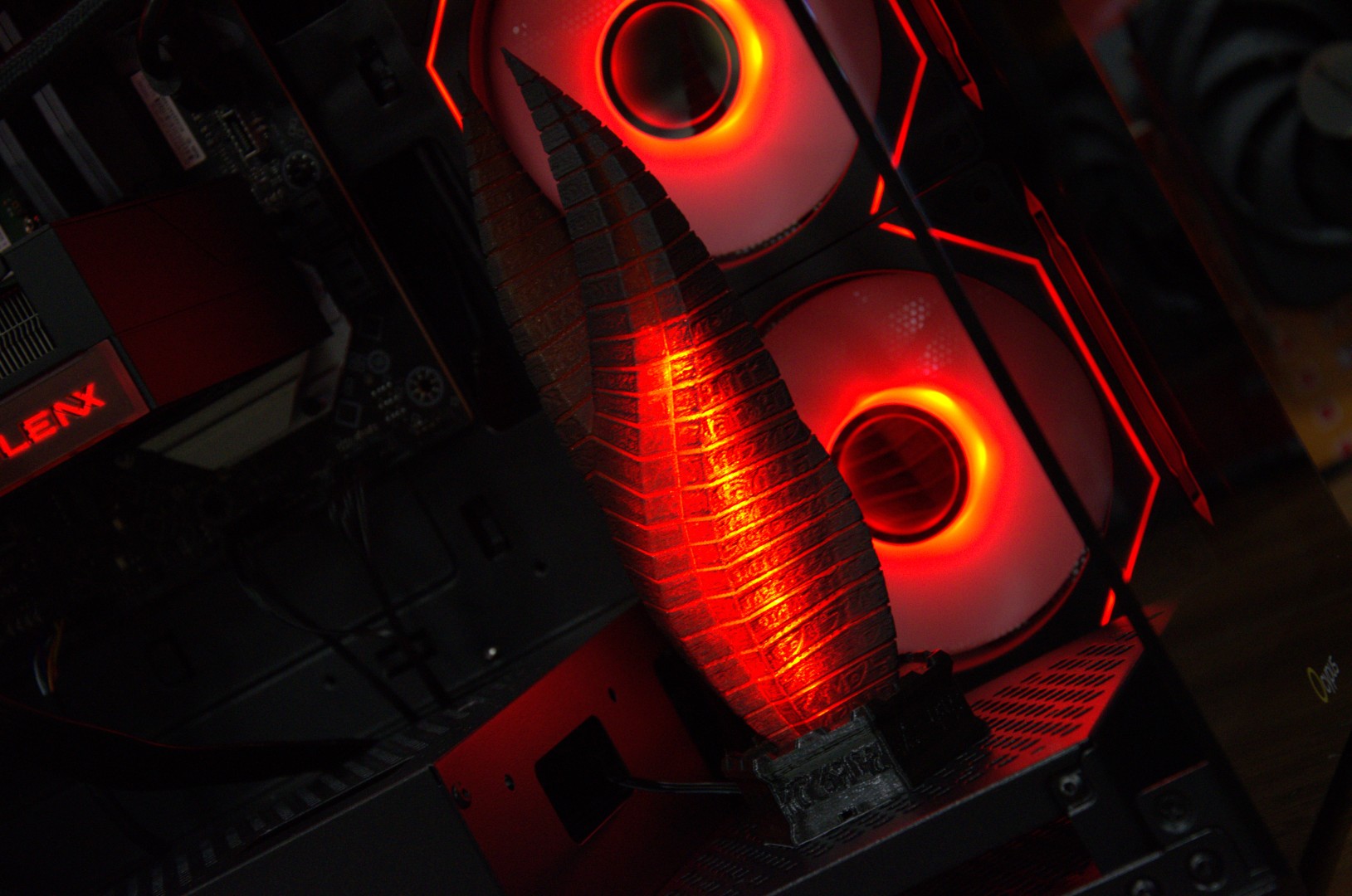 Dead space Core i5-14400F RAM 32GB SSD 1024GB RTX5060